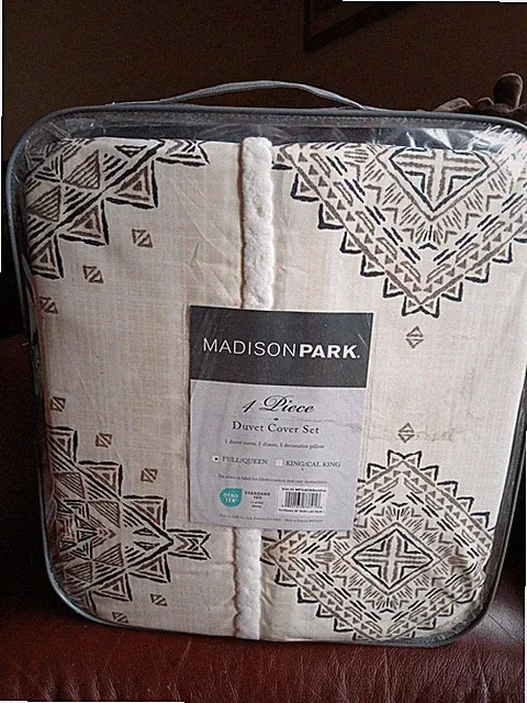 Madison Park 4 piece Duvet Cover Set Full/Queen