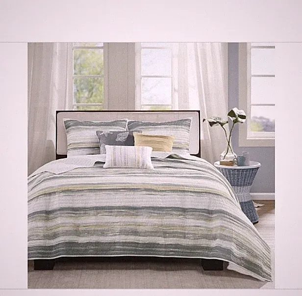Madison Park 6 Pcs Coverlet Set Full/Queen Size Coastal Stripe