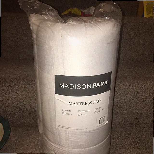 Madison Park Cloud Soft Plush Bed Protector Waterproof Mattress Cover Queen NEW