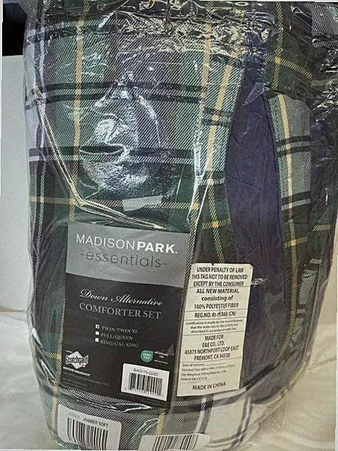 Madison Park Essentials Parkston Reversible 2-Pc. Comforter Set Twin XL New