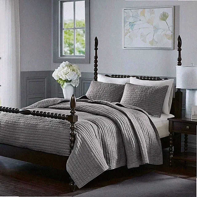 Madison Park Signature Serene Hand Quilted 3-Pc. Quilt Set, Full/Queen, Grey