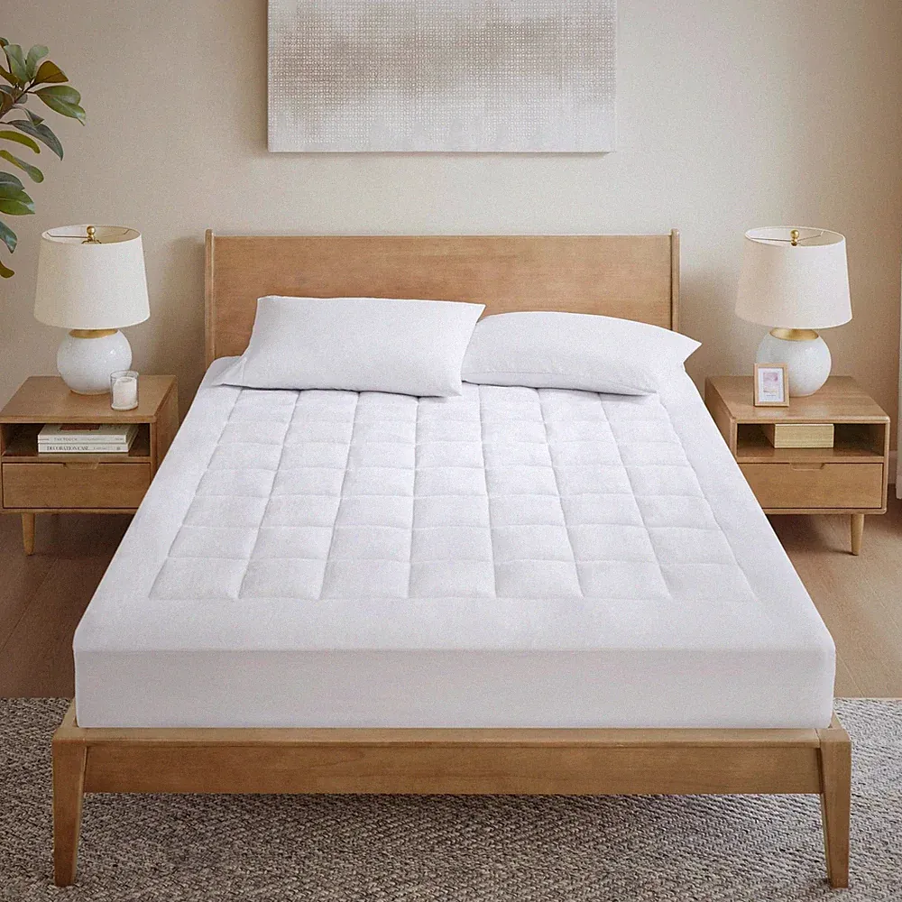 Madison Park Waterproof Queen Mattress Protector, Cloud Soft Plush Mattress
